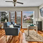 Rustic Coastal Retreat In Sunset Cliffs Three Beds & Two Baths